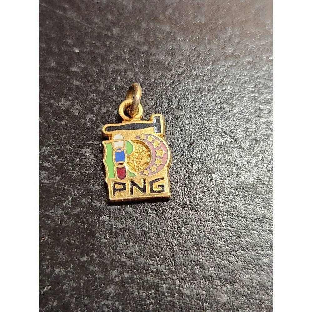 Vintage PNG‎ Enamel Gold Charm Pendant Oddfellows RARE